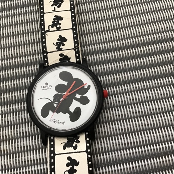 Lotus quartz Disney watch - Picture 2 of 3